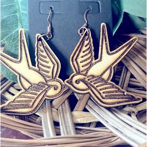 Wood laser bird earrings